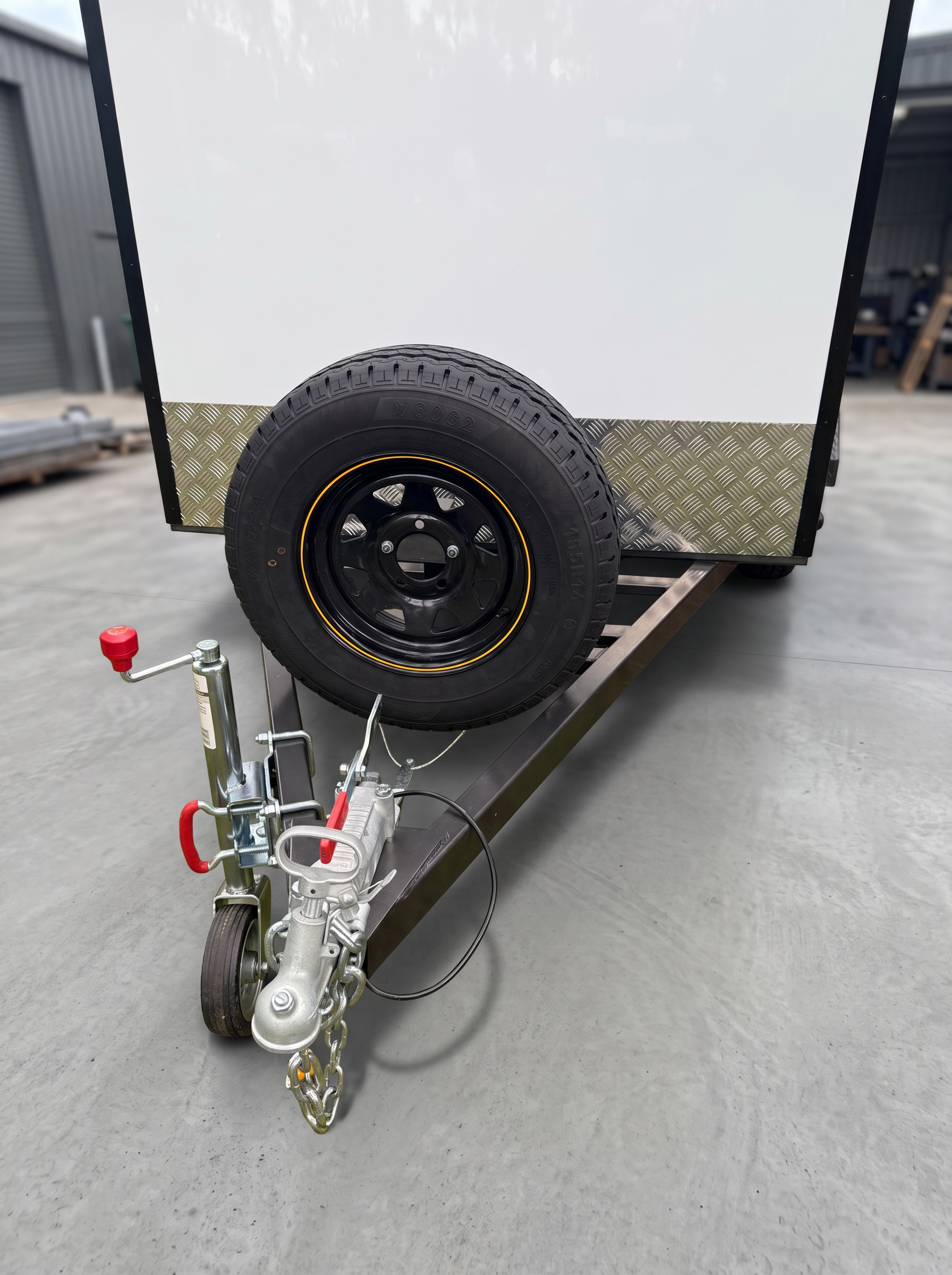 MotoCampers 003 drawbar with override coupling, jockey wheel and spare wheel mount